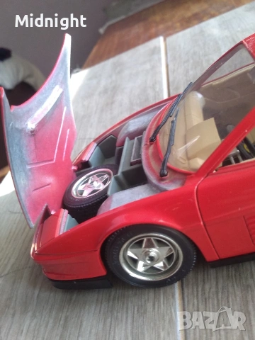 Ferrari Testarossa 1/18, снимка 2 - Колекции - 53137324