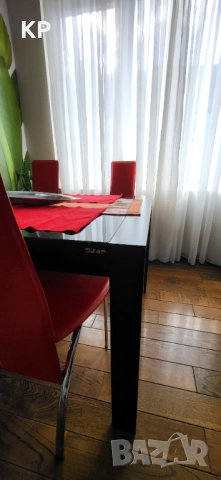 Маса с 4 стола, снимка 3 - Маси - 52209800