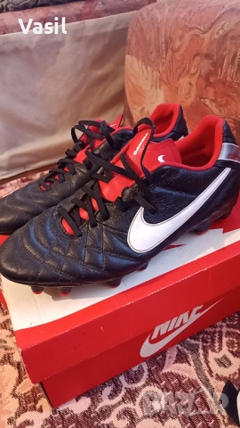 Бутонки Nike TIEMPO 44 номер, снимка 2 - Футбол - 53507657