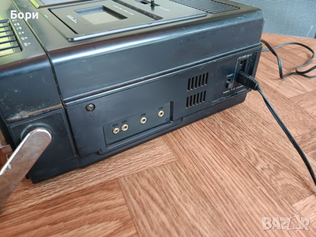 U.S.A TMK Model 725 Portable TV-Radio-Cassette Recorder, снимка 6 - Радиокасетофони, транзистори - 45796431