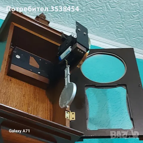 Стар кварцов часовник , снимка 3 - Антикварни и старинни предмети - 49730821