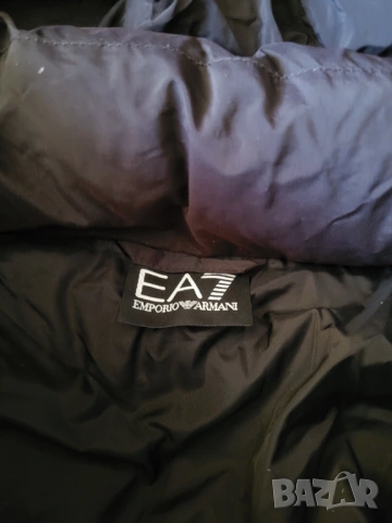 Дамско оригинално яке Emporio Armani, снимка 6 - Якета - 53678620