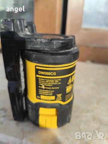Продавам лазерен нивелир DeWalt 