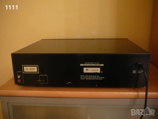 AKAI CD-37, снимка 8 - Ресийвъри, усилватели, смесителни пултове - 45629594