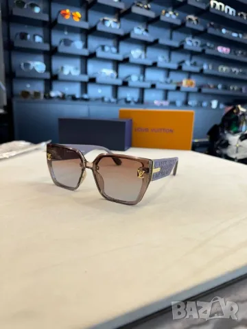 очила с черен обикновен калъф louis vuitton 