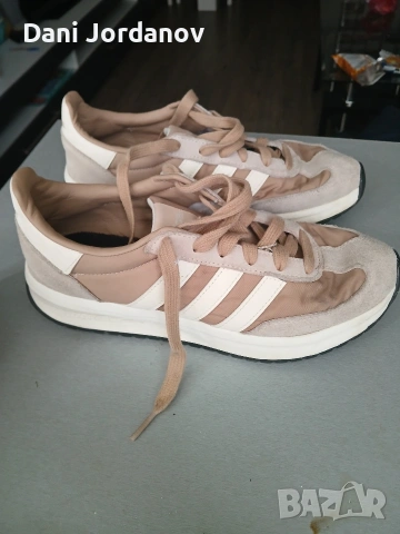 Дамски маратонки Адидас, снимка 4 - Маратонки - 53790468