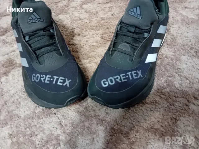 Адидас gore tex continental 40 номер-Виетнам, снимка 1 - Маратонки - 47970588