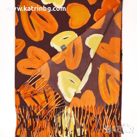 Оригинален подарък за рожден ден на жена – комплект шапка, шал и ръкавици в оранжево Код на продукта, снимка 3 - Подаръци за жени - 52292697