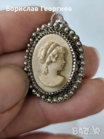 Стар сребърен медальон с камея, снимка 2 - Колиета, медальони, синджири - 53675221