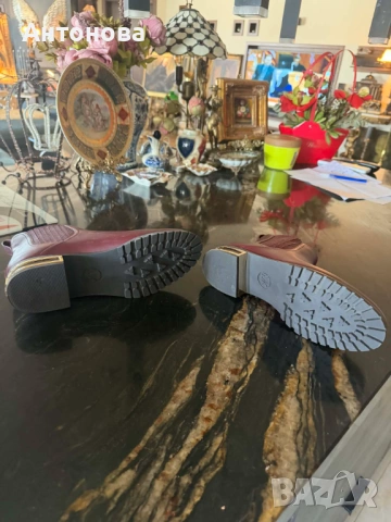 Продавам дамски боти от естествена кожа на Michael Kors като нови, снимка 4 - Дамски боти - 54015331