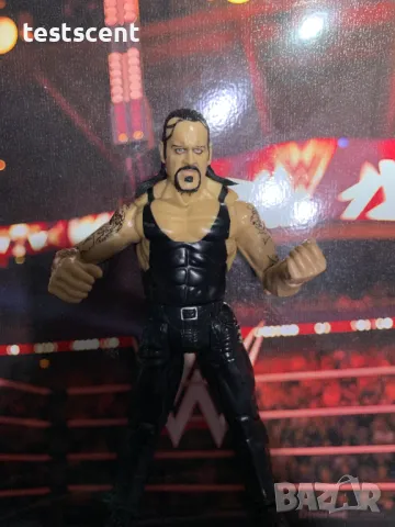 Екшън фигура WWE The Undertaker Гробаря Jakks Black играчка, снимка 2 - Колекции - 49151135