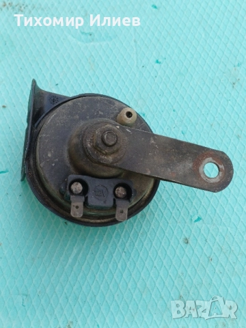 Клаксон за Мерцедес 190, снимка 2 - Части - 52298774