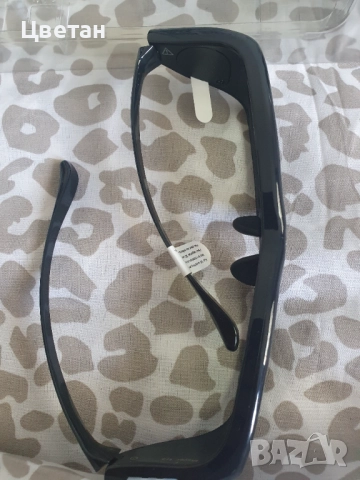 3D очила Phillips , снимка 4 - Слънчеви и диоптрични очила - 51463325