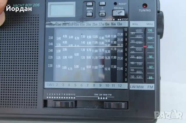 Радио ''Grundig Yacht Boy 206'' , снимка 14 - Радиокасетофони, транзистори - 50413396