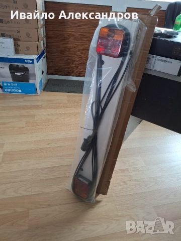 ПОД НАЕМ: стойка за колелета с борд, със светлини, снимка 2 - Велосипеди - 52145102