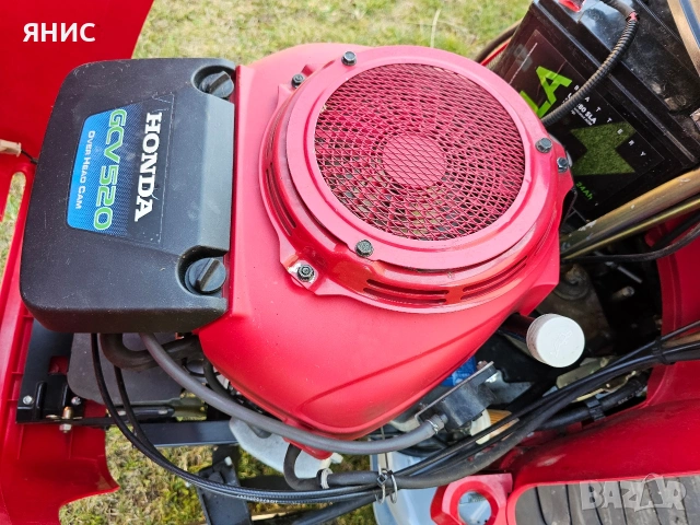 ТРАКТОРНА КОСАЧКА HONDA. ДВУЦИЛИНДРОВА. ПЕРФЕКТНА , снимка 15 - Градинска техника - 53665219