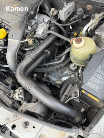 Рено Меган комби, снимка 14 - Автомобили и джипове - 53692987