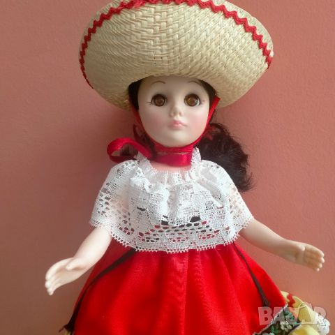 Винтидж кукла Effanbee 1976 Мис Мексико 28 см, снимка 1 - Колекции - 45270400