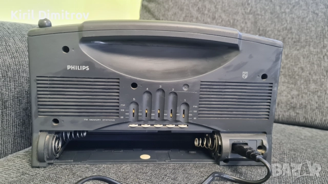 Ретро FM/AM радио Philips AE 2300, снимка 2 - Радиокасетофони, транзистори - 52913133