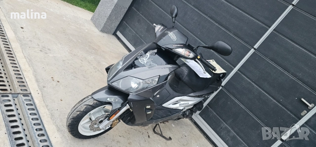 Скутер 50кубика внос от Германия регистриран 
