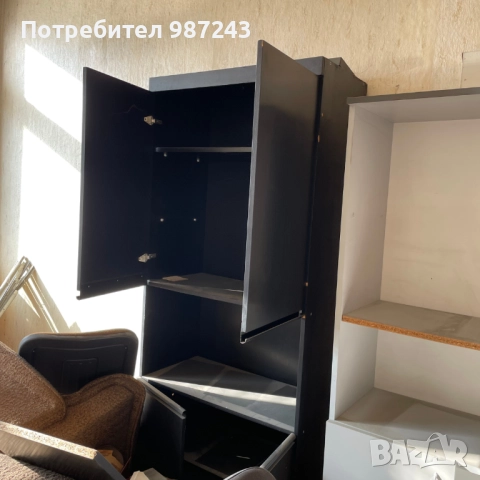 Мебели Соц – гардероби, секции, маси – запазени, снимка 16 - Секции и витрини - 52947598
