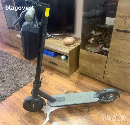 Електрическа тротинетка HIAOMI 1, снимка 2 - Велосипеди - 54024869
