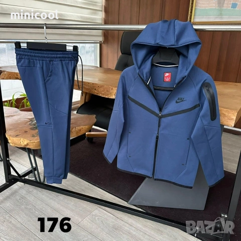 Екип Nike - Последен размер 176, снимка 2 - Детски комплекти - 53396426