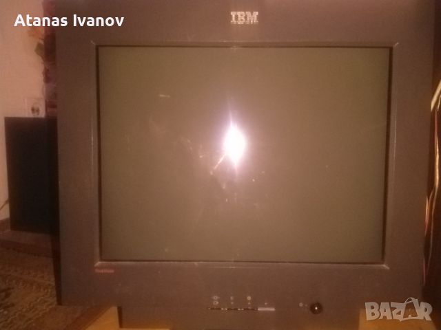 IBM ThinkVision C220p  CRT monitor , снимка 1 - Монитори - 45798380