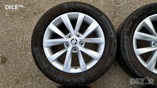 Шкода 16 5х112 лети джанти Skoda Octavia. 205/55/16 Мишелин , снимка 5 - Гуми и джанти - 53692820