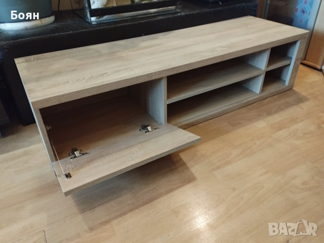 Тв шкаф бежав, снимка 2 - Шкафове - 53719091