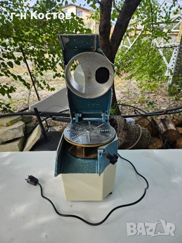 Зеленчукорезачка за стъргане на кашкавал и рязане на зеленчуци Втора употреба Цена 700лв.