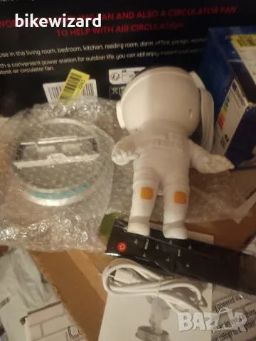 Проектор за звездно небе за деца, проектор за астронавти с дистанционно управление НОВО, снимка 6 - Друга електроника - 50133566