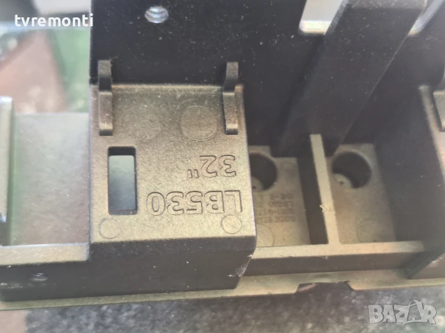 оригинална стойка телевизор SAMSUNG модел LE32B530P7W, снимка 3 - Стойки, 3D очила, аксесоари - 51193654