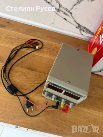  1503 променливо  Цифрово захранване 220V ps1502dd yaxun - цена 50 евро -до 15 волта , 2 апмера рабо, снимка 2 - Други инструменти - 53848729