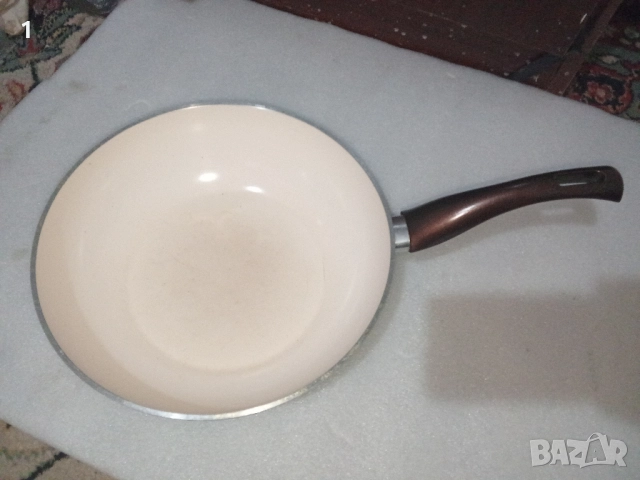 Алуминиев емайлиран тиган 