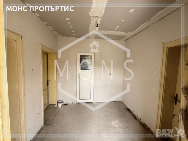 Къща с двор и панорамна гледка в с. Петко Славейков, обл. Габрово, снимка 3 - Къщи - 54055766