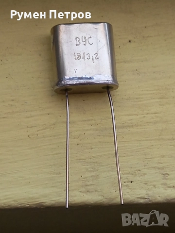 Кварцови резонатори ЗЕПЕ ВУС 1843.2 / 5.90 Мhz, снимка 5 - Друга електроника - 52177647