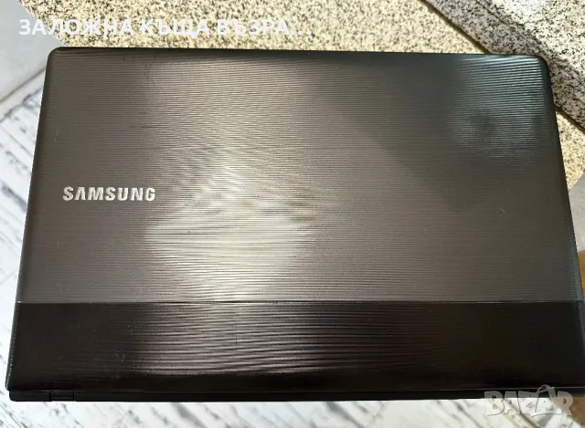 Лаптоп SAMSUNG 300E, снимка 4 - Лаптопи за дома - 47695364