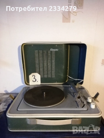 Стари грамофони от различни години и различни държави, снимка 10 - Радиокасетофони, транзистори - 52012622