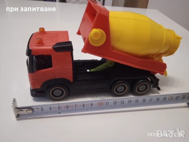 Volvo FM бетоновоз, Dickie, 22 см., снимка 7 - Коли, камиони, мотори, писти - 50575408