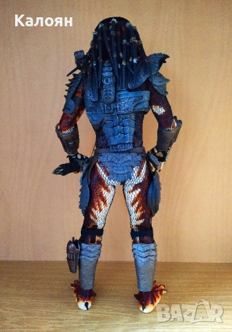 Екшън фигури NECA 1/4 Jungle & City Hunter Predator LED, снимка 4 - Колекции - 54264473
