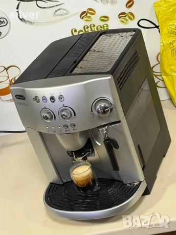 Кафемашина кафе автомат delonghi magnifica с гаранция, снимка 4 - Кафемашини - 52755098