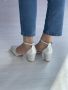 Елегантност с блясък: Изчистени дамски затворени сандали с ток и бляскав акцент, снимка 3