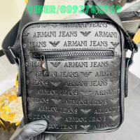 Мъжка чанта Armani код VL781, снимка 1 - Чанти - 43321391