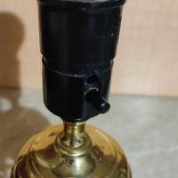 Старинна настолна лампа от масивен бронз/месинг топ състояние, снимка 4 - Настолни лампи - 45510358