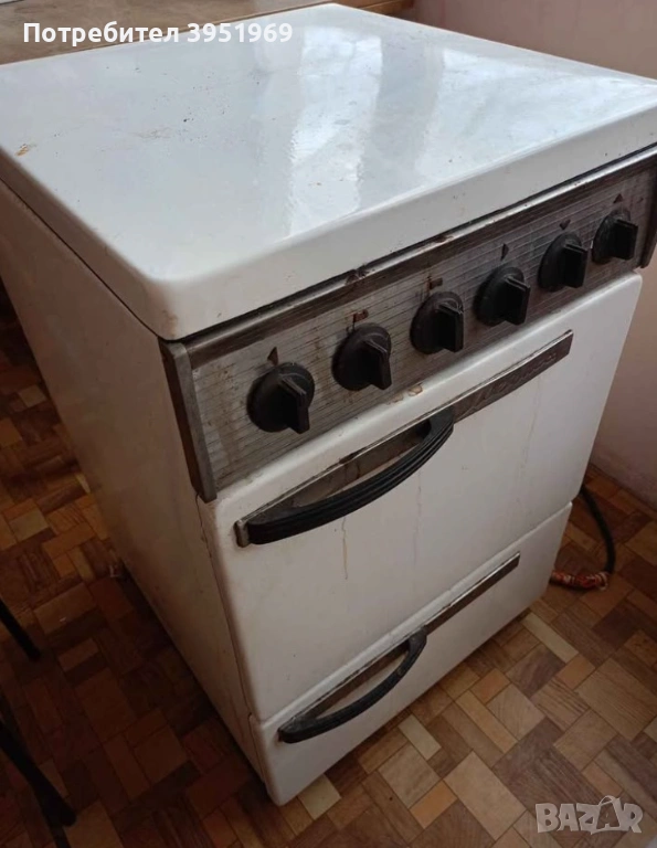 Фурна с котлони с нови ролтани, снимка 1