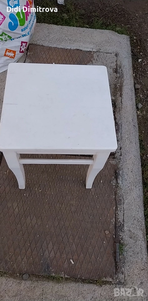 Бяла дървена табуретка, снимка 1