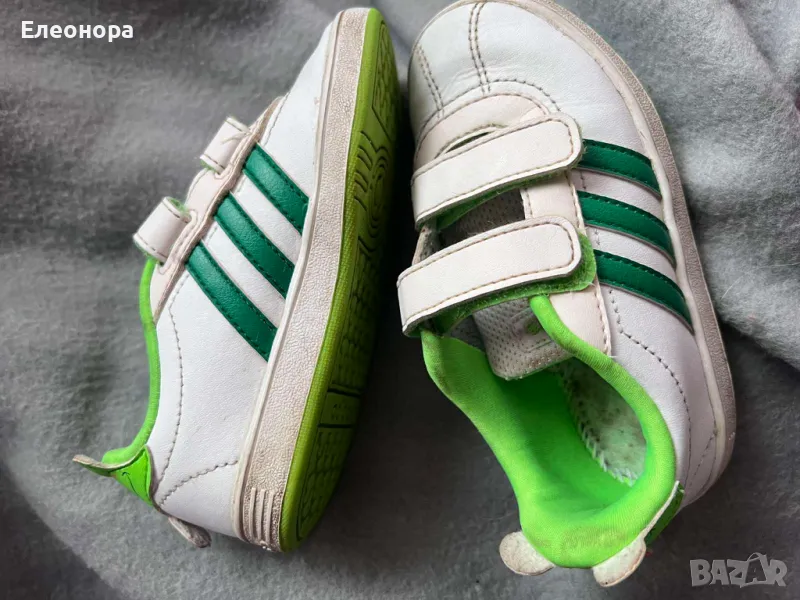 маратонки Adidas с подарък елече за пролетта, снимка 1
