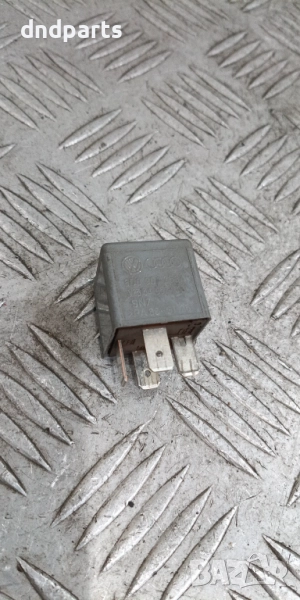 Реле Audi A6 4F 3.0TDI 2007г. 8D0961253A	, снимка 1