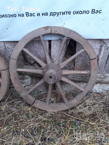 Колела от каруца ( имитация за декорация), снимка 2 - Други стоки за дома - 53234569